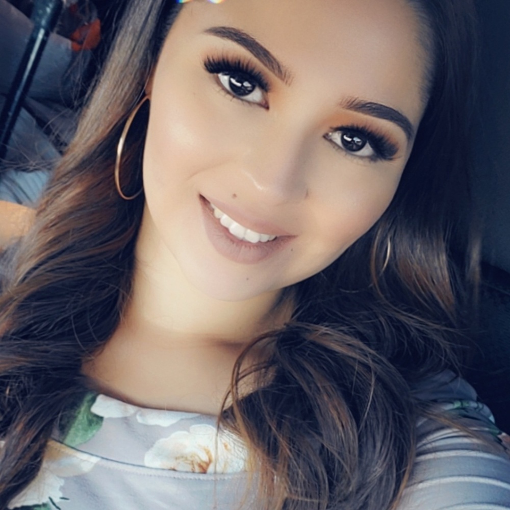 Meet your Posher, Vivian